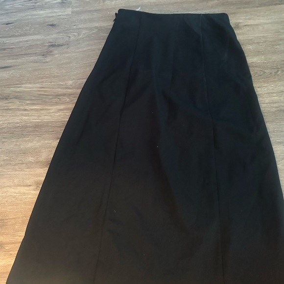 Abercrombie & Fitch Classic Black A-Line Skirt - Picture 5 of 6